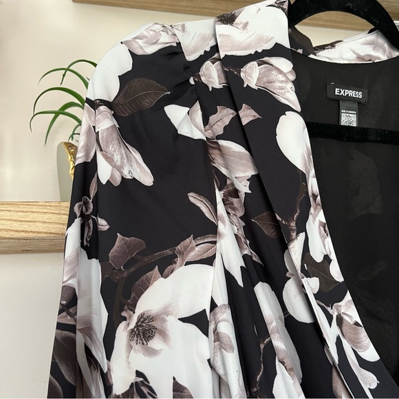 Express Floral Tie Waist Long Sleeve Dress - Picture 5 of 8